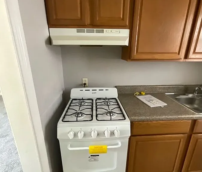 1710 Kingston Ave #5 — Photo 8