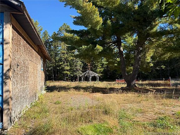 4th image of 886 Cains River Rd