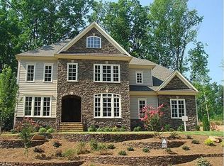 305 Westbury Dr, Chapel Hill, NC 27516