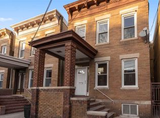 122 57th St, West New York, NJ 07093
