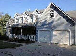 6844 Hillside Ave, Cincinnati, OH 45233