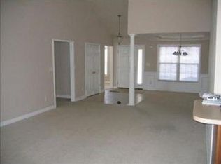 4325 Saron Dr, Lexington, KY 40515