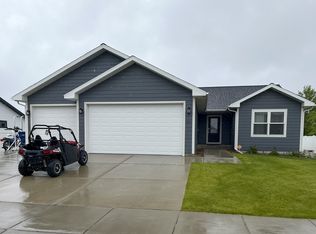 304 41st Ave NE, Great Falls, MT 59404