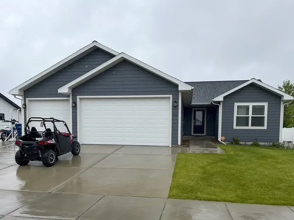 304 41st Ave NE, Great Falls, MT 59404