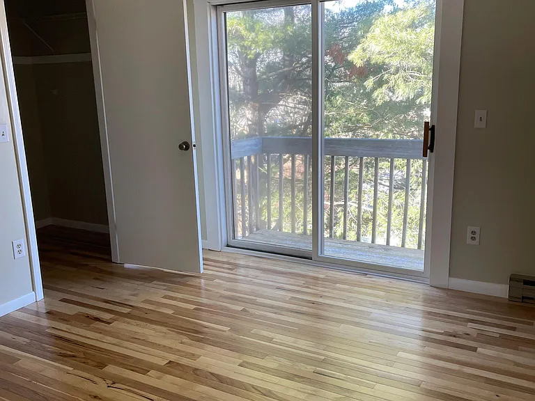 B5 Stonehedge Dr — Photo 21