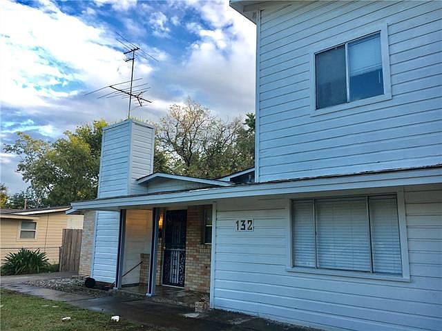 1st image of 132 Jenny Kay Ln