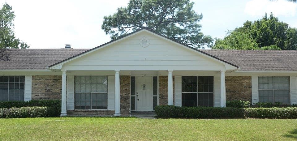 1st image of 110 Habersham Dr