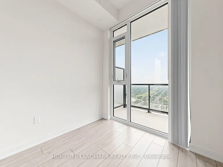 5858 Yonge St #LPH25 — Photo 14