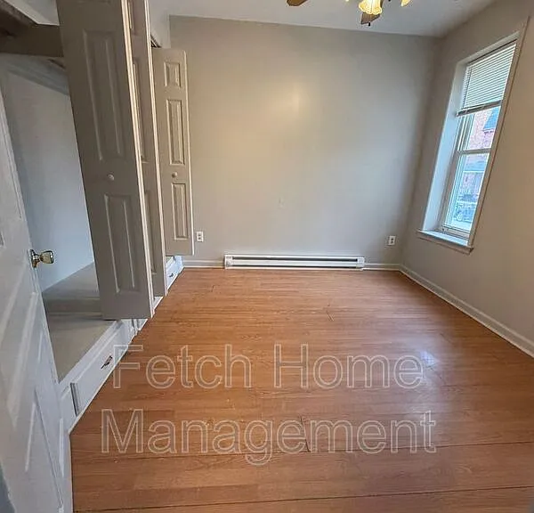 225 Front St — Photo 3