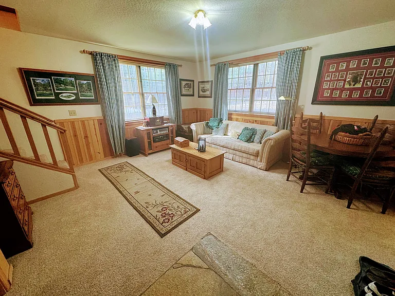 13272 Roundhill Dr — Photo 21
