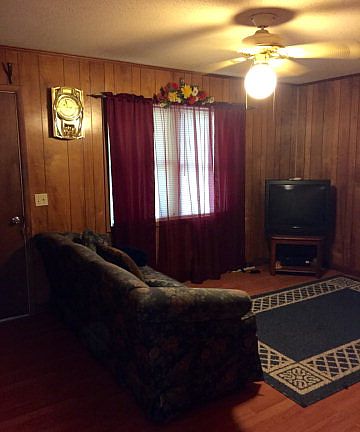 5th image of 408 Dennis Ave