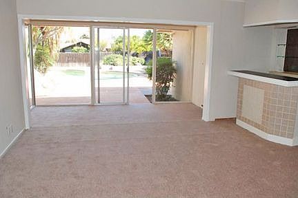 2nd image of 2101 E Casa Linda Dr