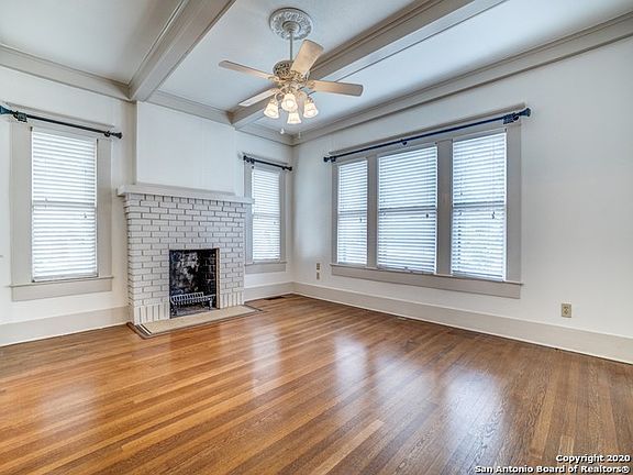 5th image of 514 W Agarita Ave