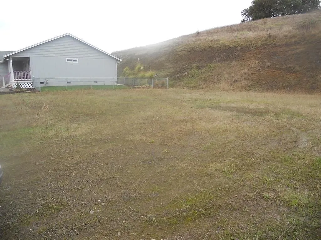 200 Rainbow Ridge Ave photo 1