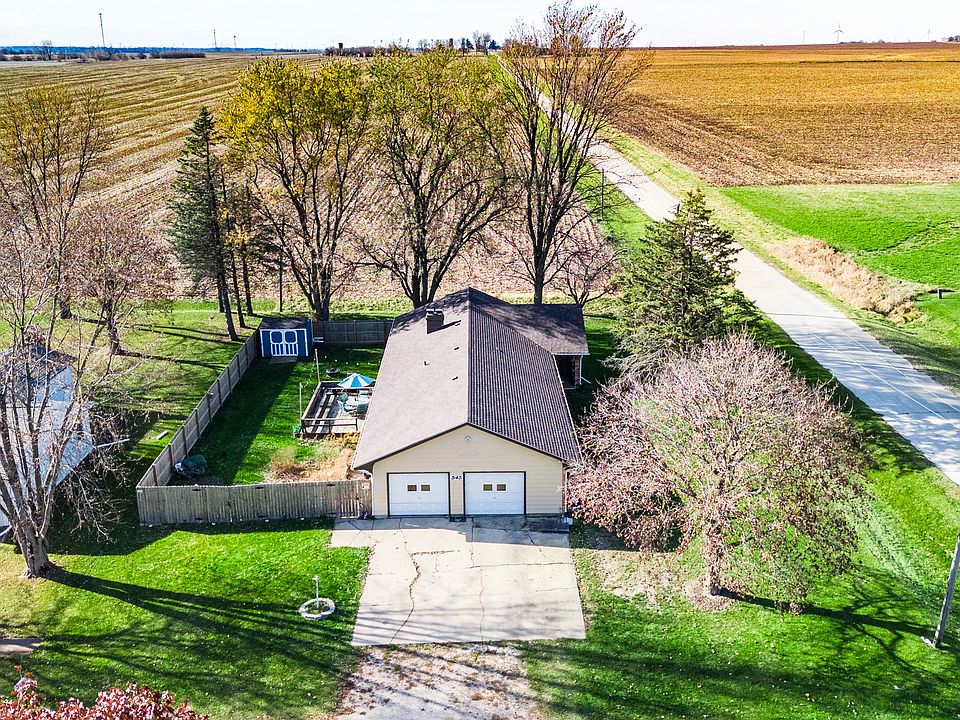 545 N Pine St, Waterman, IL 60556 Zillow