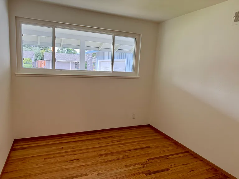 975 Inverness Way — Photo 11