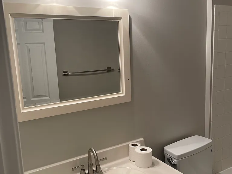 400 Lakeview Dr #9 — Photo 2