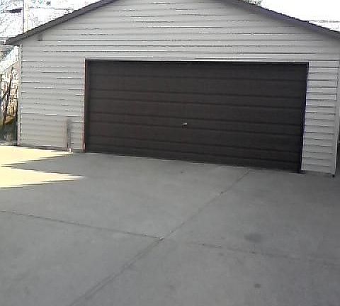 2.5 stall garage
