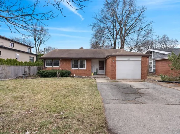 4111 Church St, Skokie, IL 60076