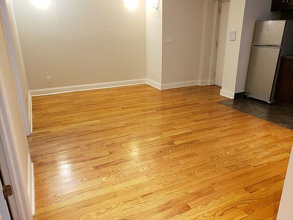 5th image of 504 W 167th St #2R