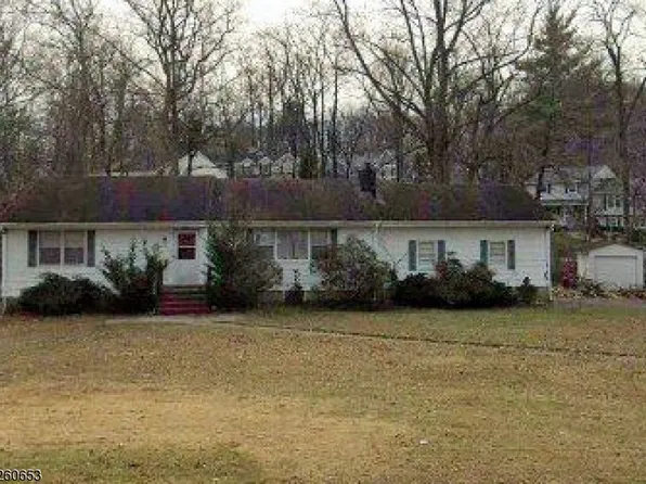 1463 Dunn Pkwy, Mountainside Boro, NJ 07092