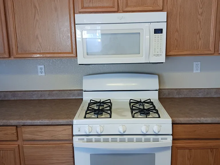 7600 Red Finch Ct NW — Photo 6
