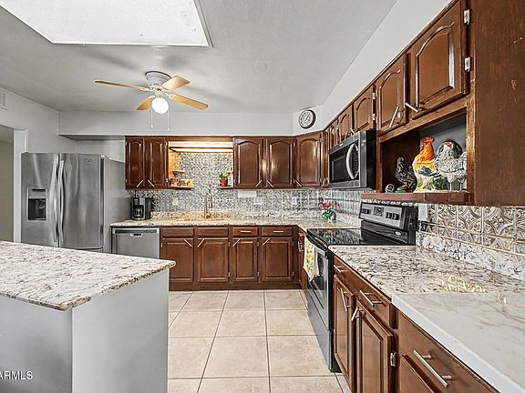 5th image of 10929 W OAKMONT Drive