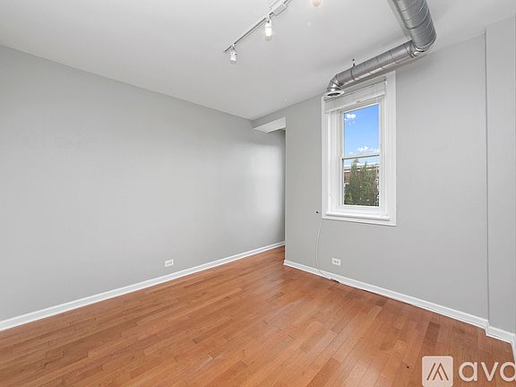 5th image of 1436 W Erie St #4C