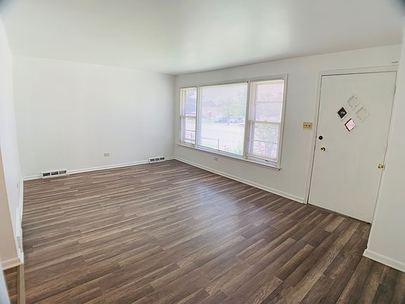 3rd image of 3451 W 38th St