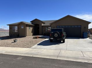 13 Veronica Ct, Page, AZ 86040