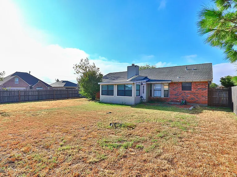 6602 Dundee St — Photo 3