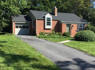 25 Highland Dr, Camp Hill, PA 17011