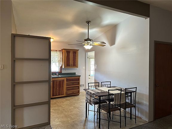 4th image of 2912 Clearfield Ave