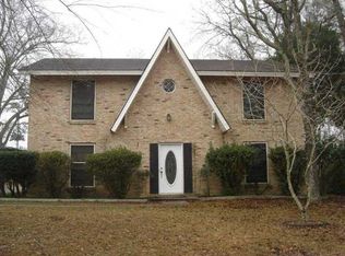 2137 Woodhillcrest Dr, Mobile, AL 36609