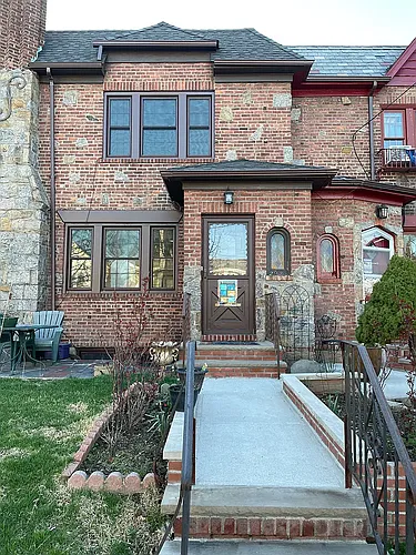 2928 163rd St Photo 1