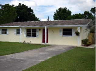 5949 Avocado St, Zephyrhills, FL 33542