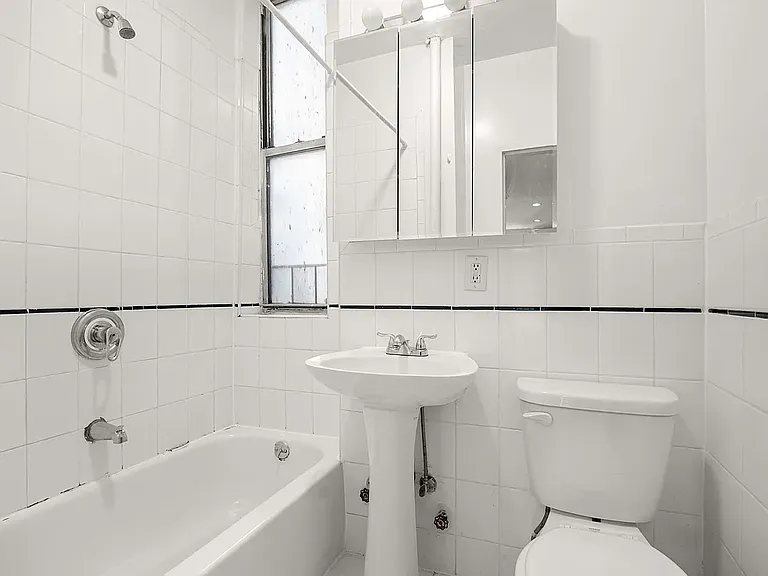 75 E 3rd St #B1 — Photo 7
