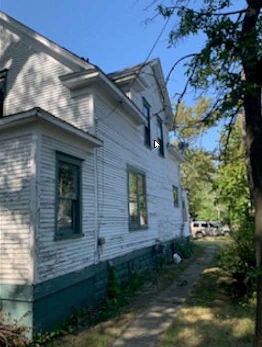 1st image of 339 W Forest Ave
