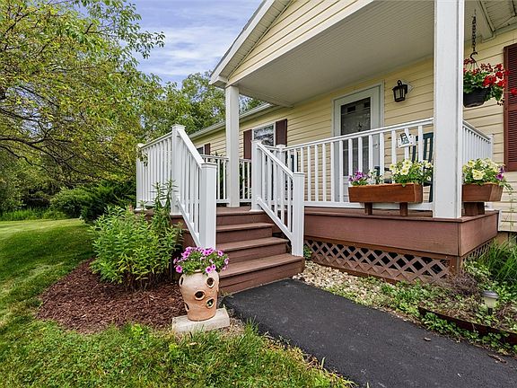 5th image of 2411 Cayuga View Rd