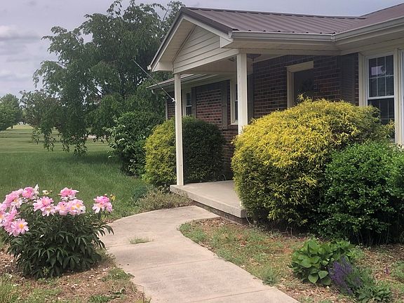 5th image of 1567 Clemmons Rd
