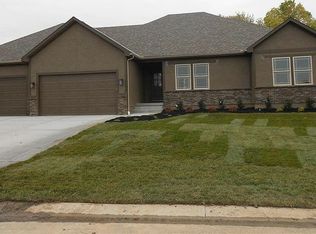 9227 SW 12th St, Blue Springs, MO 64064