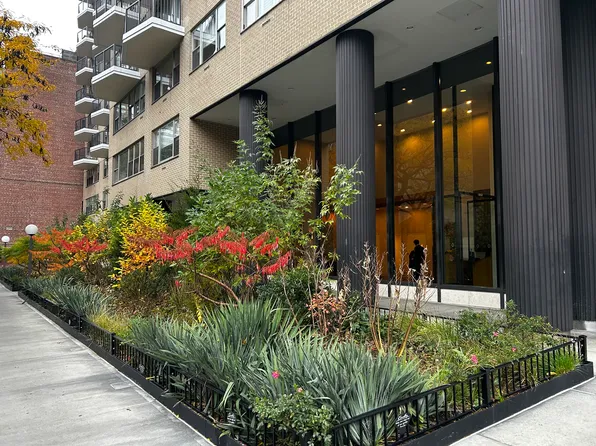 80 Central Park West image 8 of 10