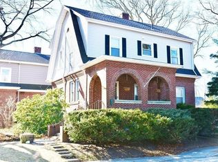 156 Bedford St, New Bedford, MA 02740