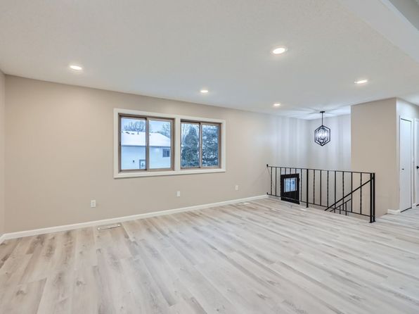 9973 Austin St NE