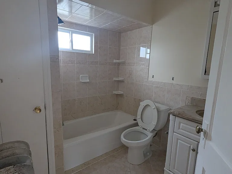 448 Ainsworth St — Photo 11