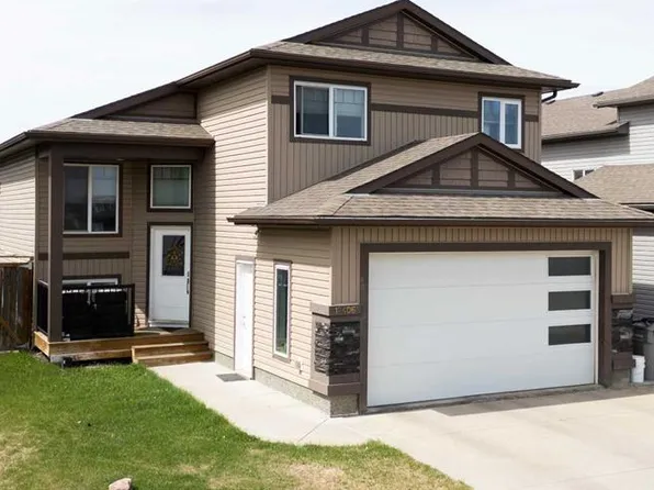 12406 W 102b St, Grande Prairie, AB T8V 6J2