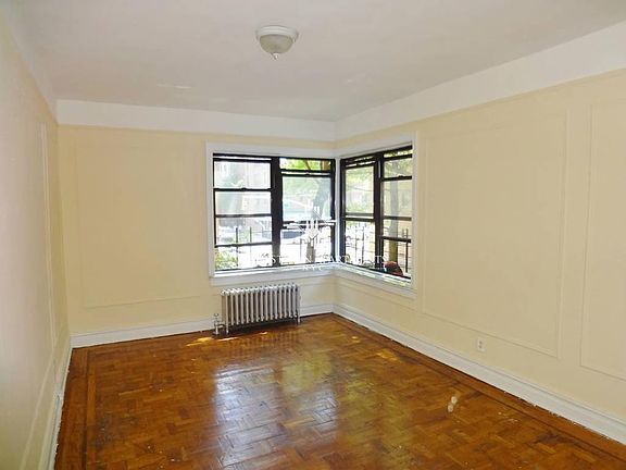 2nd image of 4141 46th St APT 5A