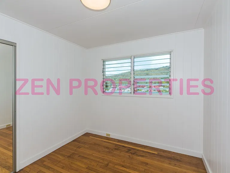 1555 Moani St — Photo 16