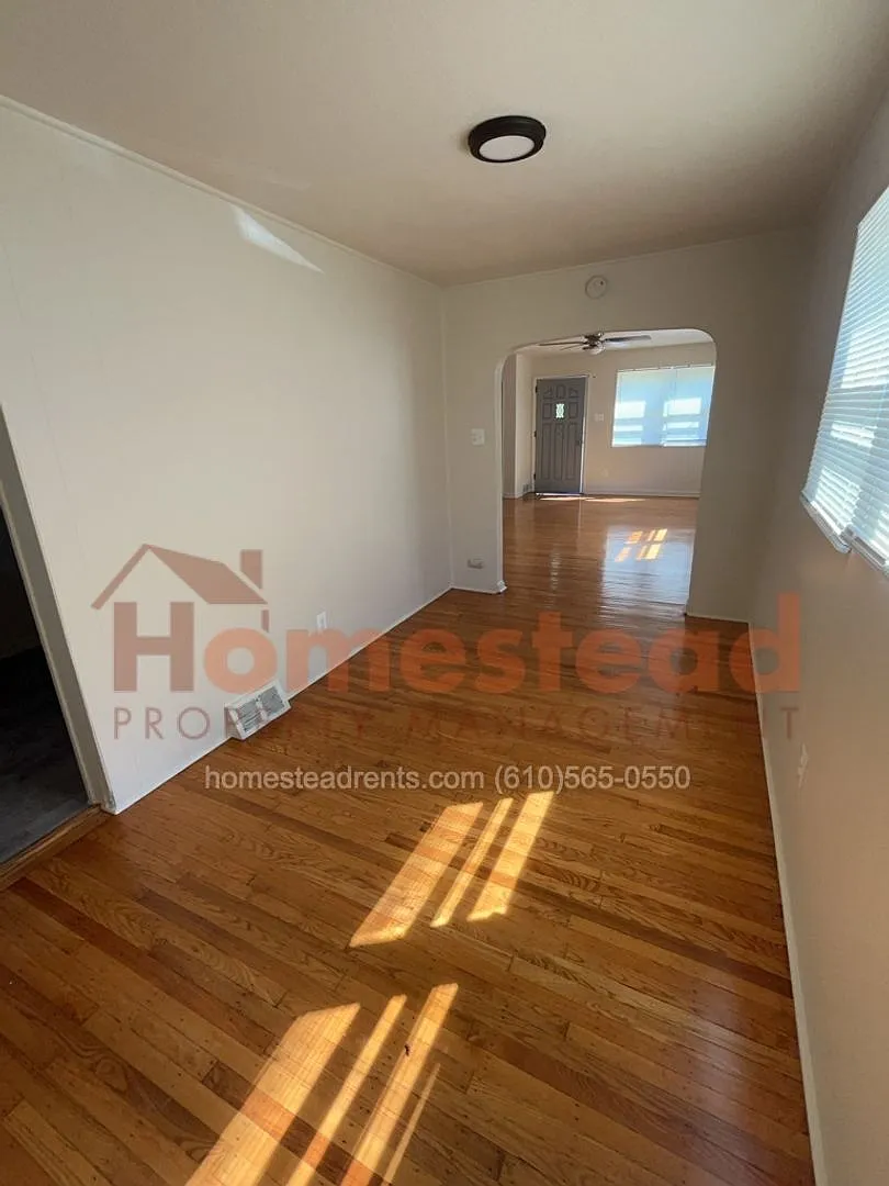 3 Bedroom Home in Collingdale! — Photo 4