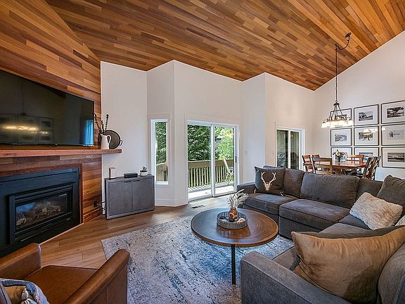 5th image of 1683 Lakeside Cir